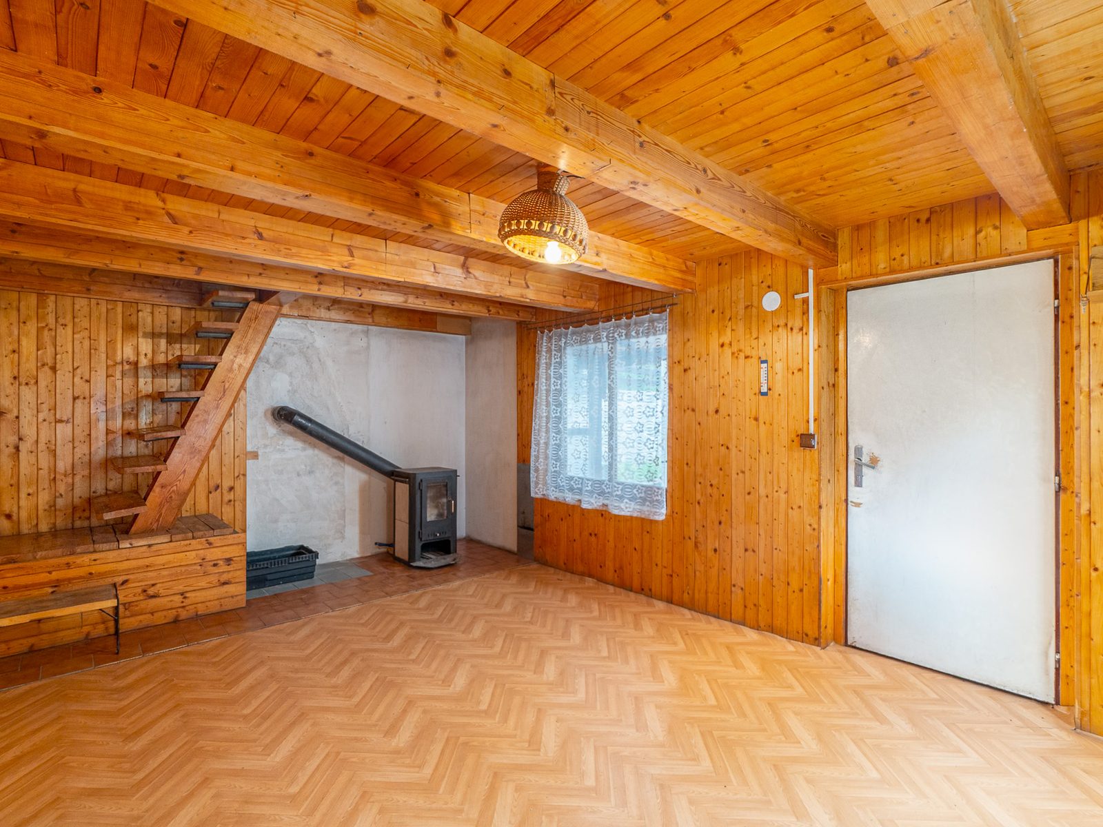 Zděná chata, Tochovice, okr. Příbram — fotka 3