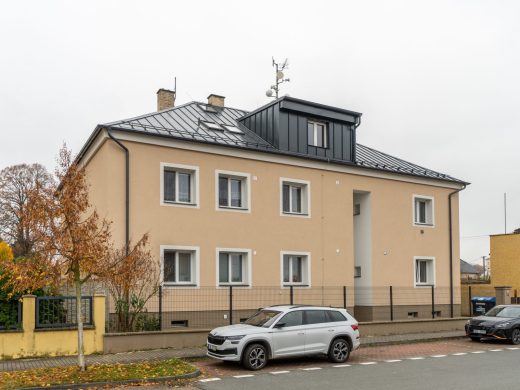 Pronájem moderního bytu 1+kk se zahradou v klidné části Dobřan