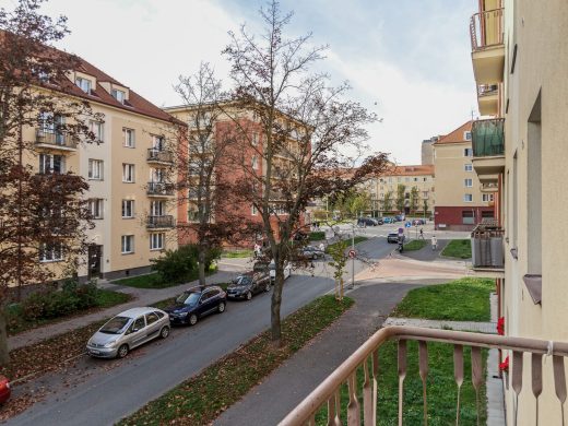 Byt 2+1 s balkonem, dvěma sklepy a výbornou polohou nedaleko náměstí — fotka 9